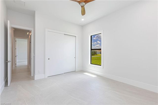 18433 Royal Hammock BLVD, Naples, FL 34114