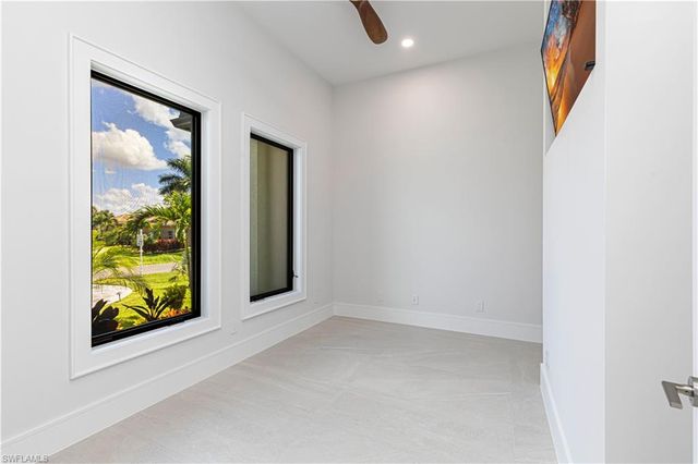 18433 Royal Hammock BLVD, Naples, FL 34114