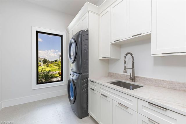 18433 Royal Hammock BLVD, Naples, FL 34114