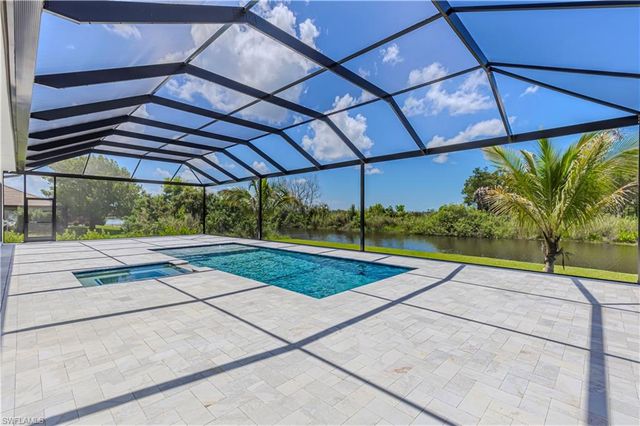 18433 Royal Hammock BLVD, Naples, FL 34114
