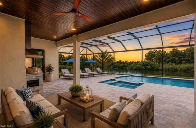 18433 Royal Hammock BLVD, Naples, FL 34114