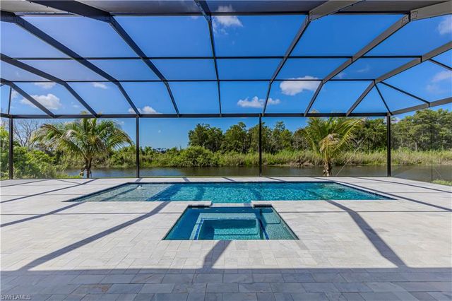 18433 Royal Hammock BLVD, Naples, FL 34114