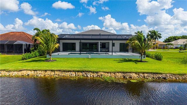 18433 Royal Hammock BLVD, Naples, FL 34114