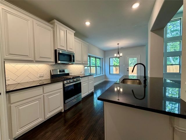 520 Aldred Street, Greenville, TX 75401