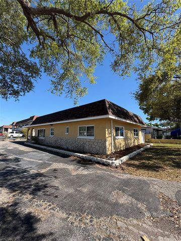 6098 22ND AVENUE N, St Petersburg, FL 33710