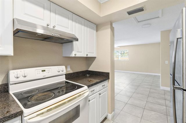 6098 22ND AVENUE N, St Petersburg, FL 33710