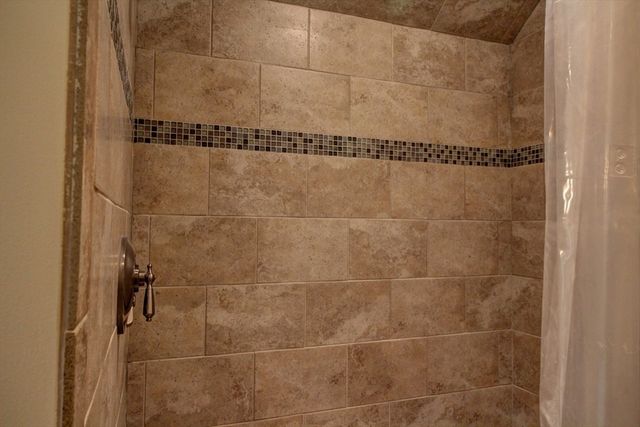 244 Adams St 2, Newton, MA 02458
