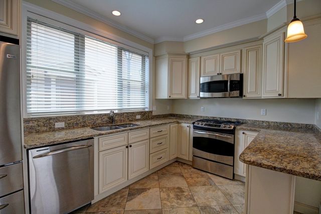 244 Adams St 2, Newton, MA 02458
