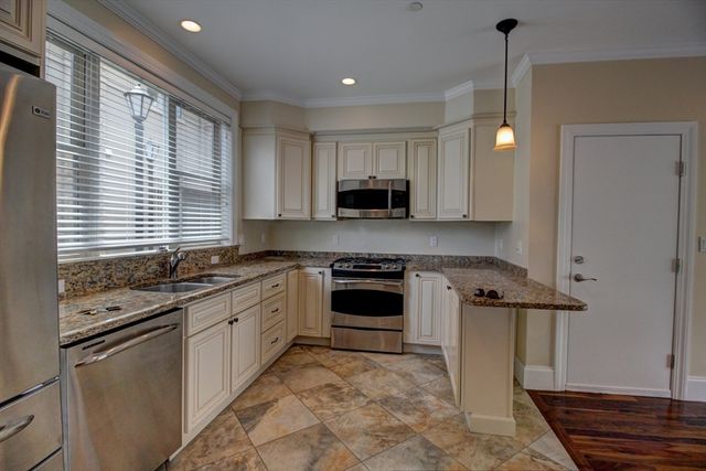 244 Adams St 2, Newton, MA 02458