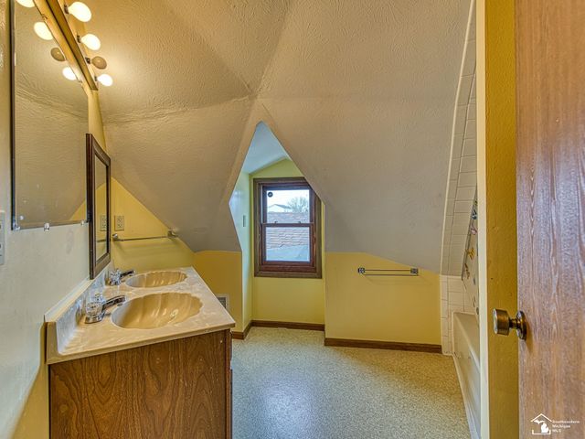 7033 Todd Road, Ida Twp, MI 48140