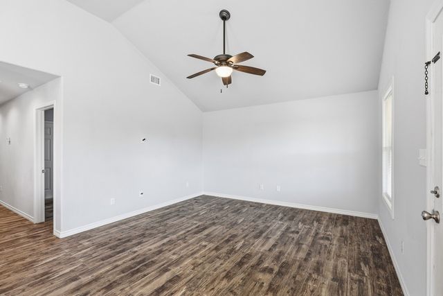 2121 Lone Star, Rockport, TX 78382