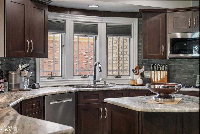 37444 Alpinia Lane, Clinton Township, MI 48036