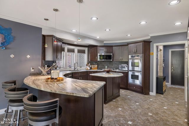 37444 Alpinia Lane, Clinton Township, MI 48036