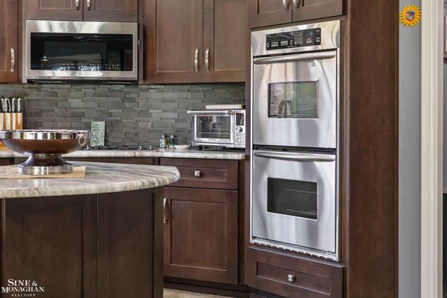 37444 Alpinia Lane, Clinton Township, MI 48036