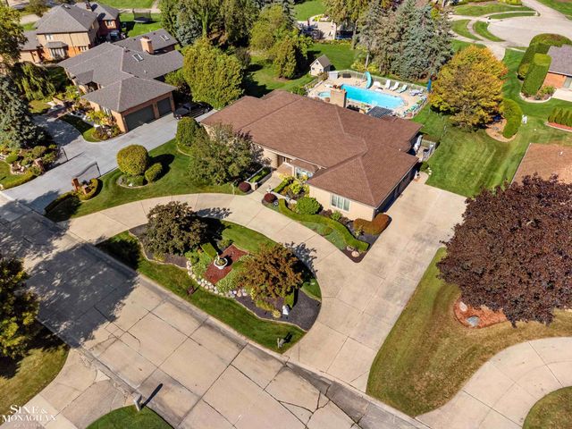 37444 Alpinia Lane, Clinton Township, MI 48036