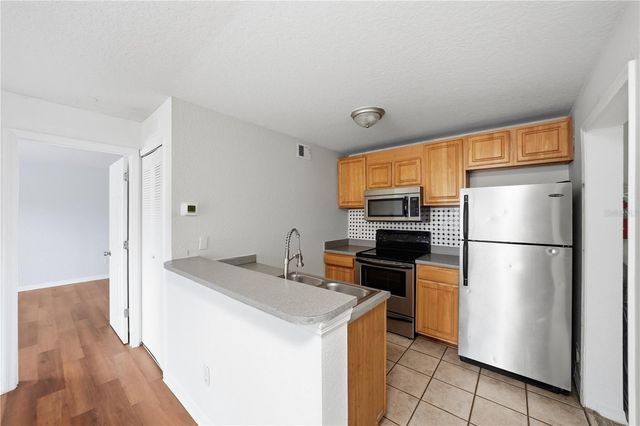 8939 LATREC AVE 1205, Orlando, FL 32819