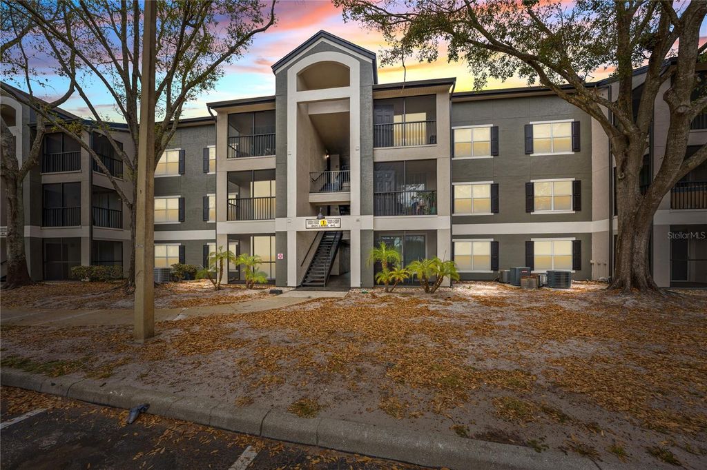 8939 LATREC AVE 1205, Orlando, FL 32819