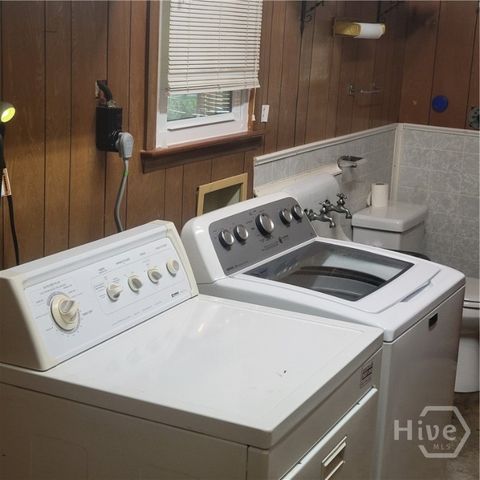 4620 Lansdowne Street, Savannah, GA 31405