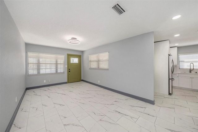 1713 W SAINT ISABEL STREET, Tampa, FL 33607