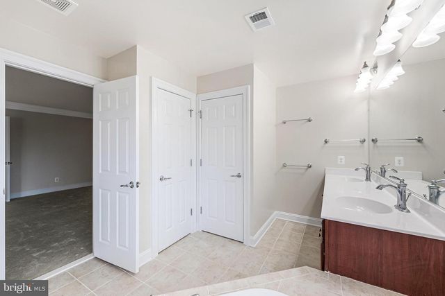 20619 ERSKINE TER, Ashburn, VA 20147