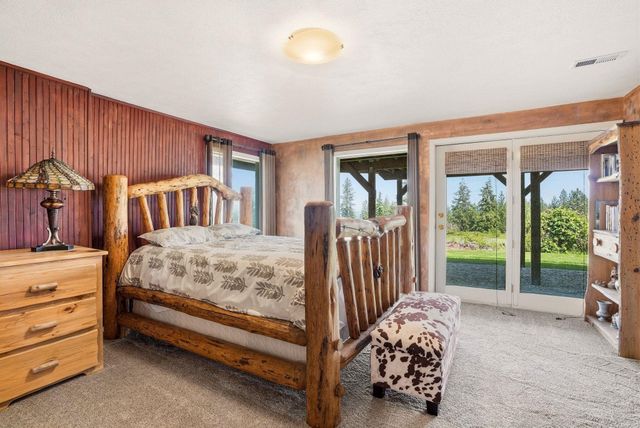 7217 E UHLIG Rd, Spokane, WA 99217