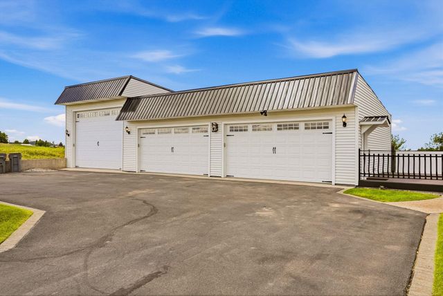 7217 E UHLIG Rd, Spokane, WA 99217