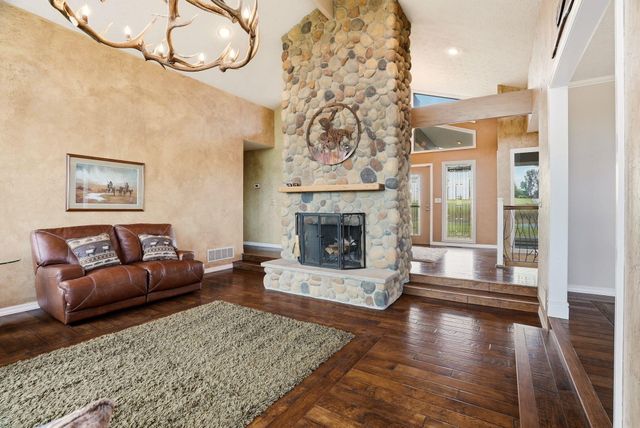 7217 E UHLIG Rd, Spokane, WA 99217
