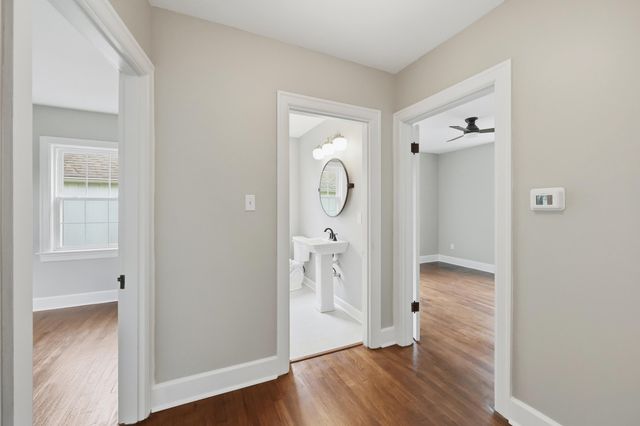 512 Rosemont Garden, Lexington, KY 40503