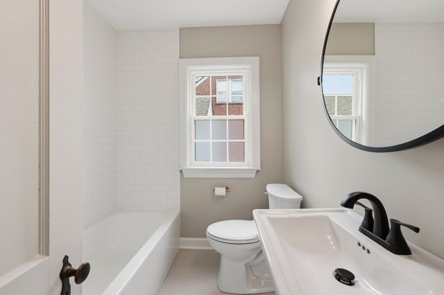 512 Rosemont Garden, Lexington, KY 40503