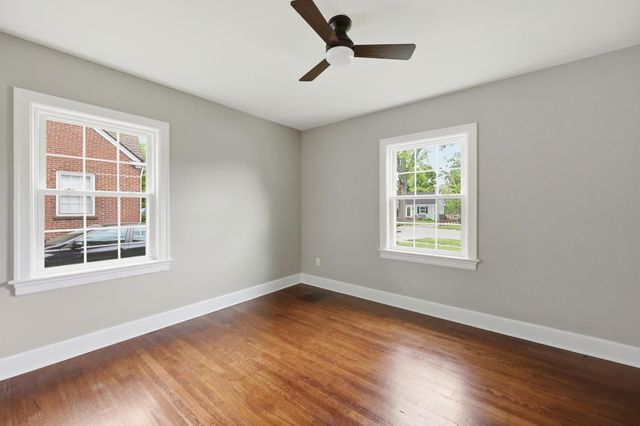 512 Rosemont Garden, Lexington, KY 40503