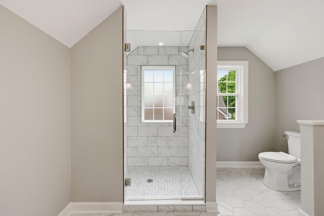 512 Rosemont Garden, Lexington, KY 40503