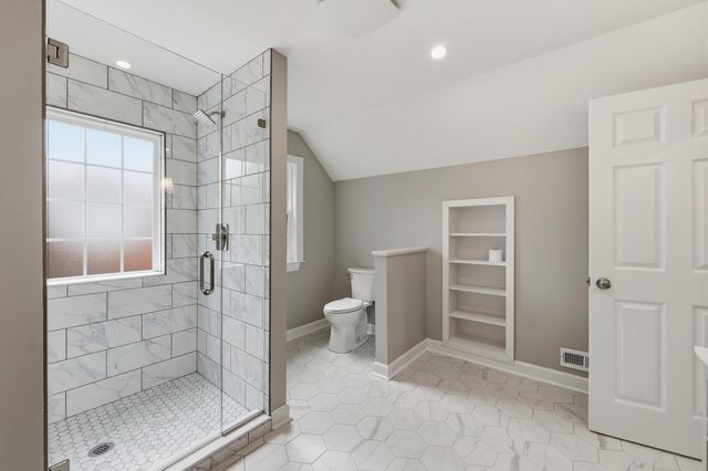 512 Rosemont Garden, Lexington, KY 40503