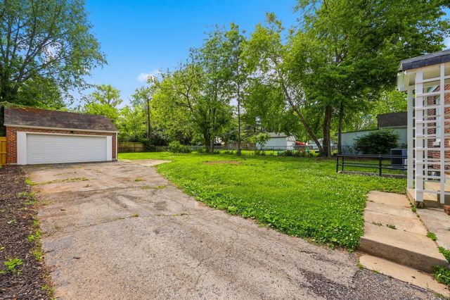 512 Rosemont Garden, Lexington, KY 40503