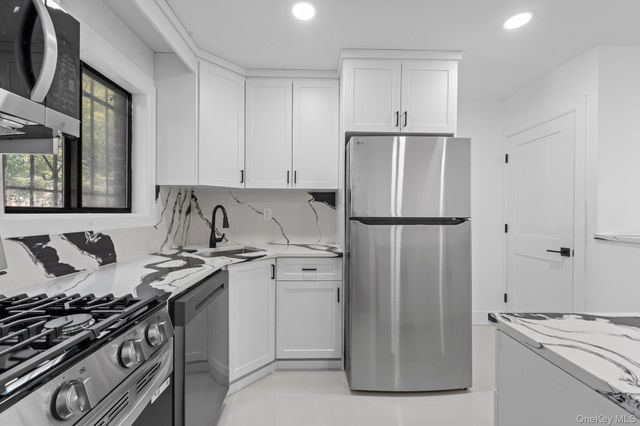 923 Rockaway Avenue, Brooklyn, NY 11212