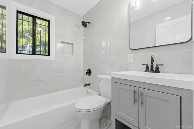 923 Rockaway Avenue, Brooklyn, NY 11212