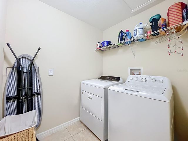 3514 RODRICK CIRCLE, Orlando, FL 32824