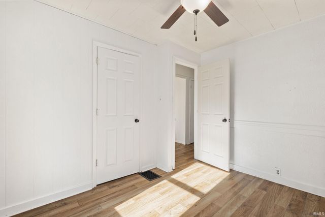 1421 N Brookfield Street, South Bend, IN 46628