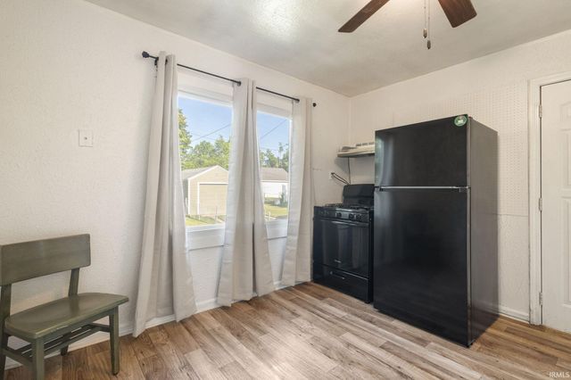 1421 N Brookfield Street, South Bend, IN 46628