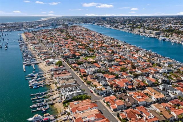 780 Via Lido Soud, Newport Beach, CA 92663