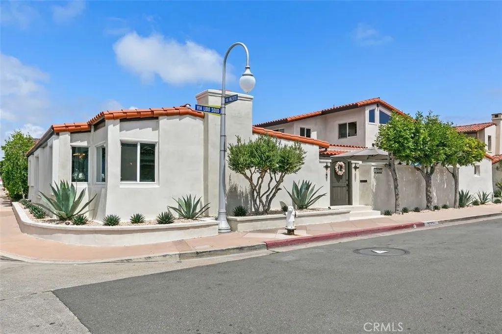 780 Via Lido Soud, Newport Beach, CA 92663