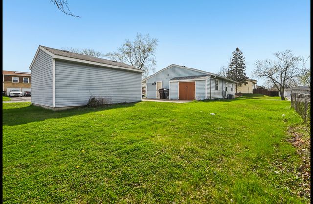 3520 School Drive, Country Club Hills, IL 60478