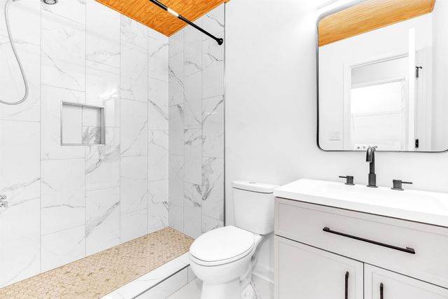 7893 COLLINS WOOD CV, Memphis, TN 38125