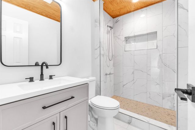 7893 COLLINS WOOD CV, Memphis, TN 38125