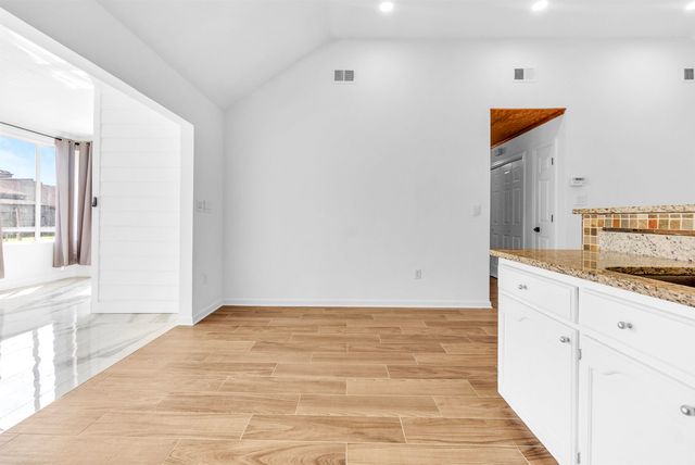 7893 COLLINS WOOD CV, Memphis, TN 38125