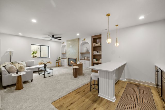 4232 Westgate Parkway, Clive, IA 50325