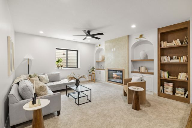 4232 Westgate Parkway, Clive, IA 50325