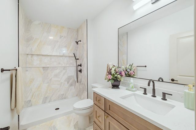 4232 Westgate Parkway, Clive, IA 50325