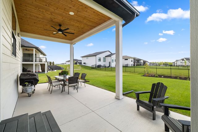 4232 Westgate Parkway, Clive, IA 50325