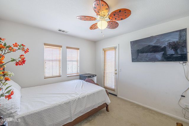 3324 W Avenue J10 Upstair Unit, Lancaster, CA 93536