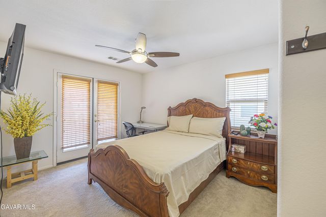 3324 W Avenue J10 Upstair Unit, Lancaster, CA 93536